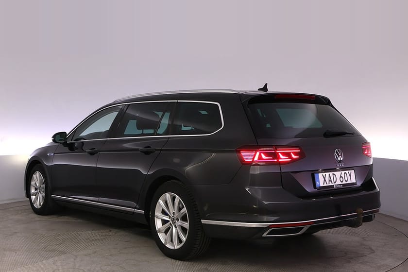 Bild 4 av Volkswagen Passat Sportscombi GTE Kombi Executive Pano 360 Cockpit Drag
