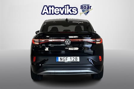 Volkswagen ID.5 Pro Performance 204hk *Backkamera/Drag/P.värmare*