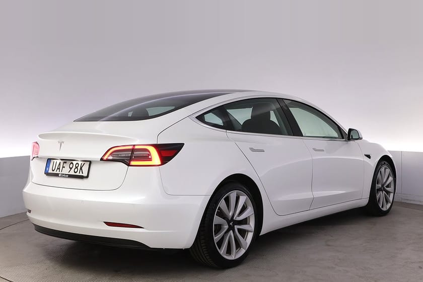 Bild 5 av Tesla Model 3 Long Range AWD Autopilot Panorama