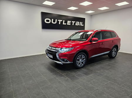 Mitsubishi Outlander 7 sits 2.2 Di-D 150hk 4WD 4x4 Business Läder Backkamera