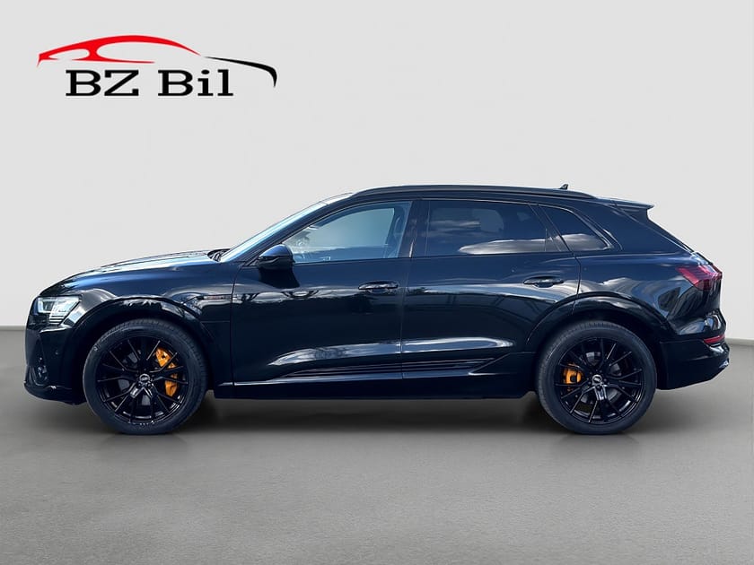 Bild 3 av Audi e-tron 55 quattro Q S line Black B&O Pano Moms 360°