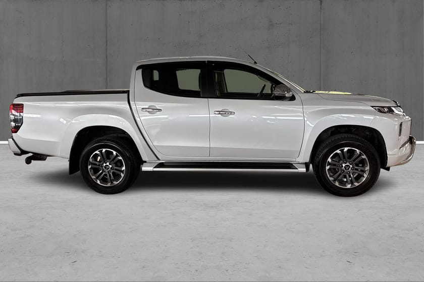 Bilde 4 av Mitsubishi L200 Dobbelcab D-Cab X-Edition 2.3Di-D150hk Skinn, Plantrekk