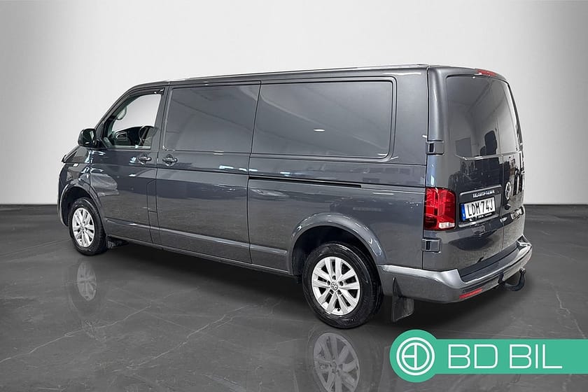 Bild 3 av Volkswagen Transporter TDI 4MOTION LÅNG HJULBAS COCKPIT DUBBELDÖRR FJÄRRVÄRME