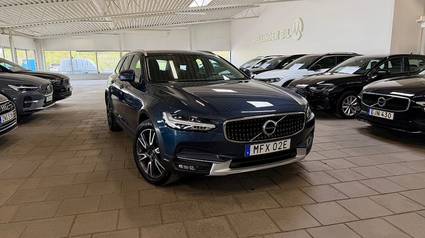 Bild 1 av Volvo V90 Cross Country D4 190hk AWD Aut Eu6 Backkamera Drag Park.Vä VOC