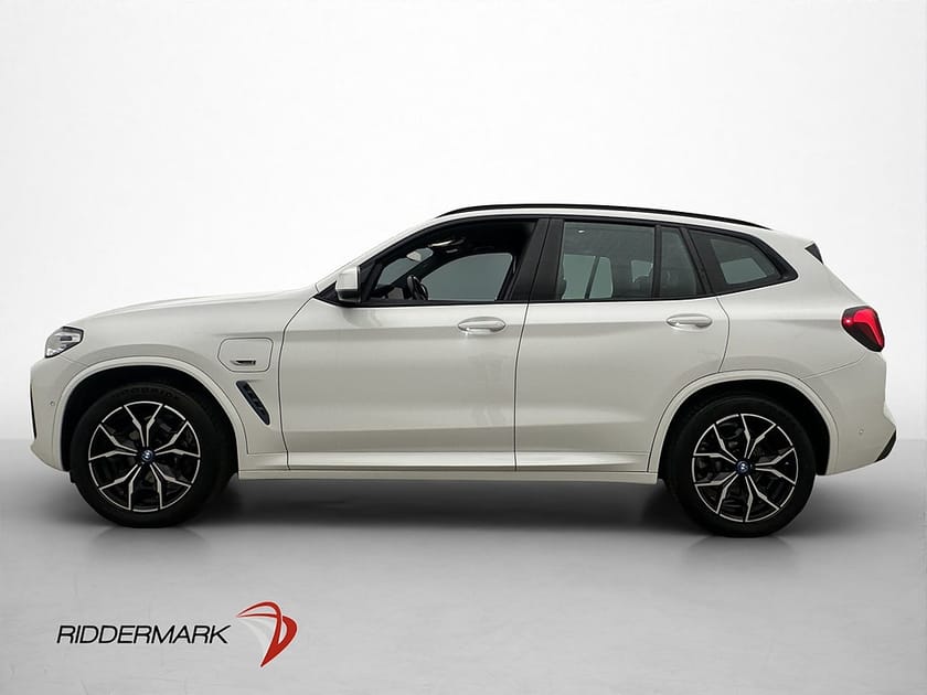 Bild 5 av BMW X3 xDrive30e M Sport Cockpit B-Kamera Drag Navi Skinn