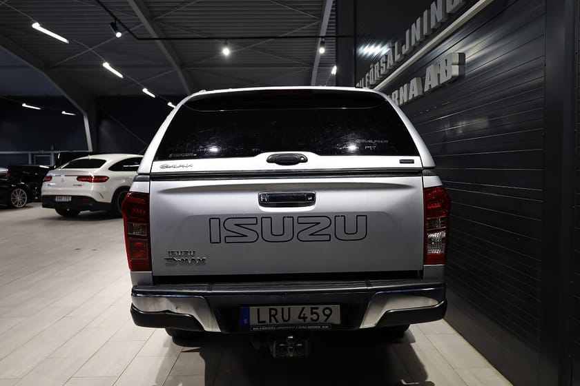 Bild 5 av Isuzu D-Max Crew Cab 1.9 4WD Flakkåpa/Värmare/Dragkrok/SoV-hjul