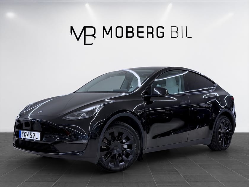 Bild 1 av Tesla Model Y Long Range AWD 514hk Pano Läder Drag B-Kamera