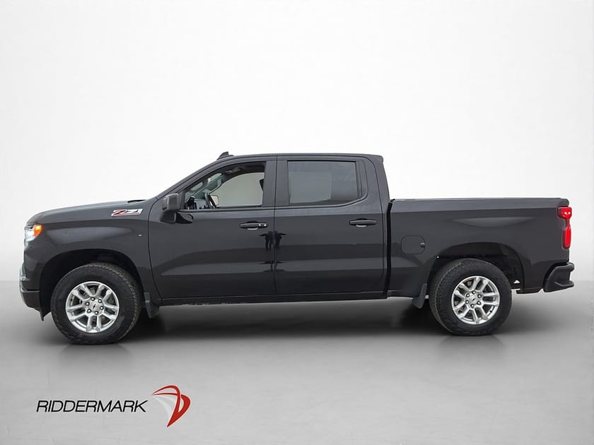 Bild 1 av Chevrolet Silverado 1500 Crew Cab Z71 V8 4WD Värmare Drag BOSE Moms