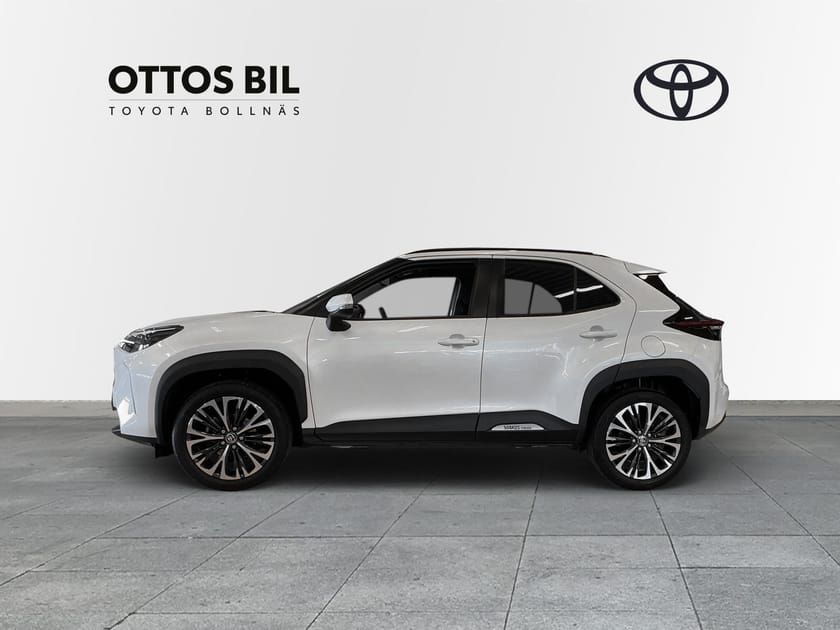 Bild 3 av Toyota Yaris Cross Hybrid 130 AWD-i 1.5 e-CVT, 130hk - Style / V-hjul, MoK, LED-ramp