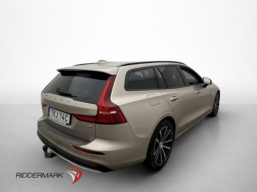 Bild 4 av Volvo V60 T6 Plug-In Plus Dark H/K Drag Värm Kamera Skinn