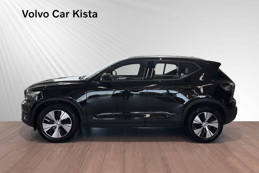 Bild 3 av Volvo XC40 B4 AWD Bensin Momentum Advanced Drag H/K 360Kam