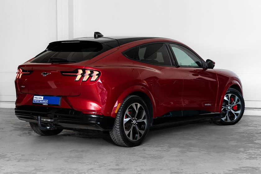 Bilde 3 av Ford Mustang Mach-E Long Range AWD LR First Edition, Hengerfeste
