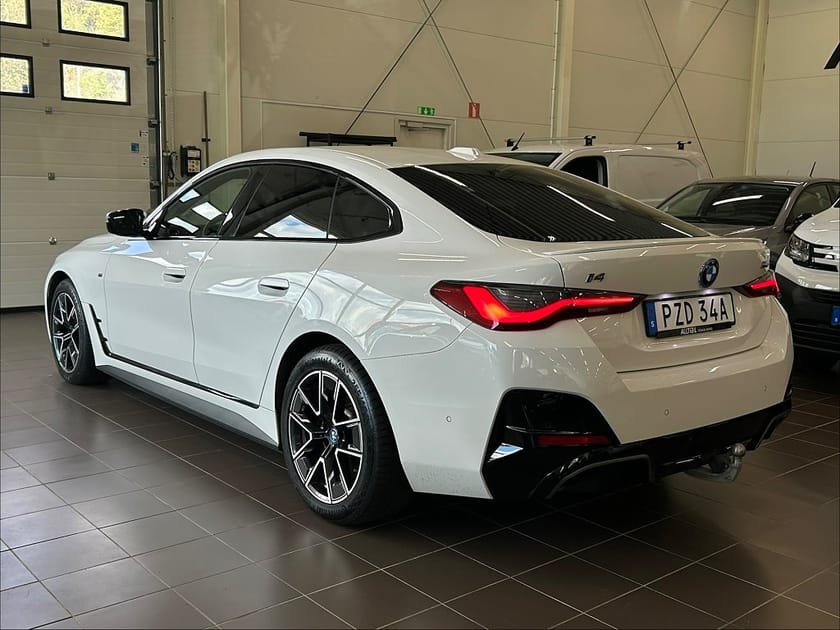 Bild 5 av BMW i4 M50 xDrive Gran Coupé M Sport Navi/Kamera/Drag/P-Klimat/HiFi