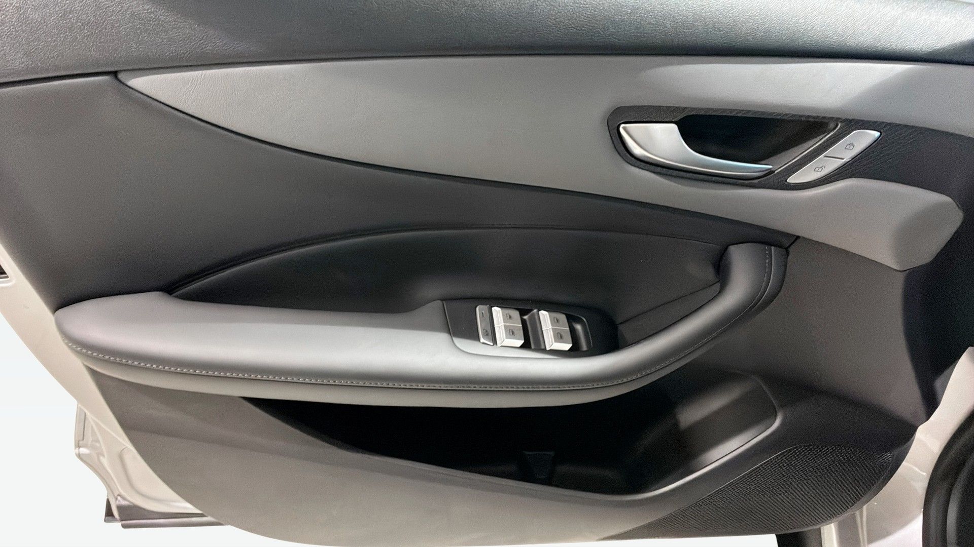MG S5 EV COM 49KWH 2025, kuva 7/10