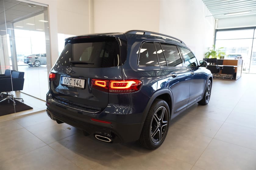 Bild 5 av Mercedes-Benz GLB 200 d 4MATIC AMG Line Night Premium Plus Burmester Drag Panorama