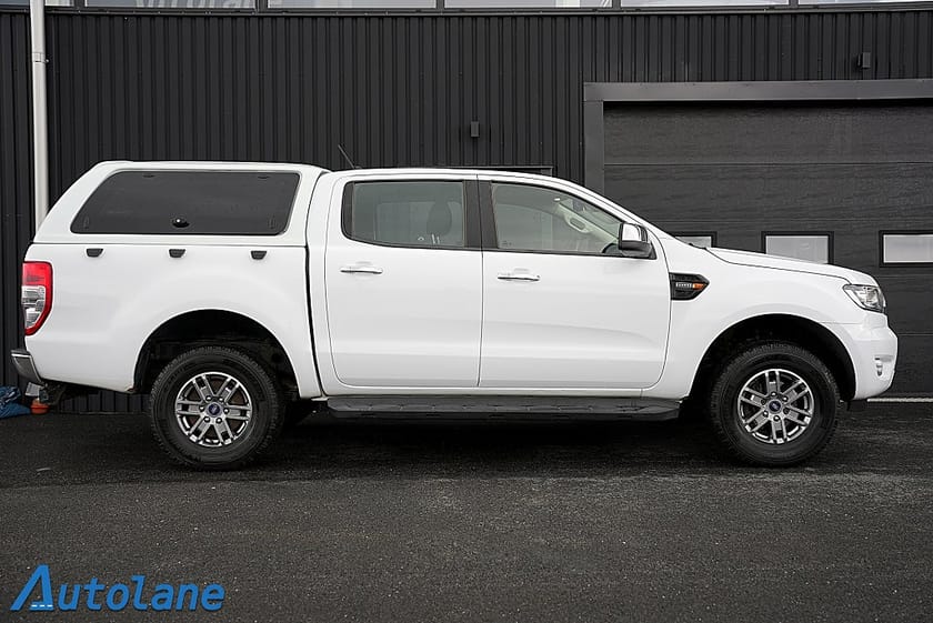 Bild 3 av Ford Ranger Dubbelhytt 2.0 4x4 SelectShift Inredning,P-Värmare,Drag