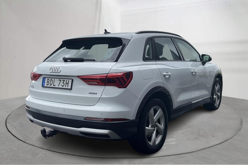 Bild 3 av Audi Q3 40 TFSI quattro 190hk Proline Värmare Cockpit