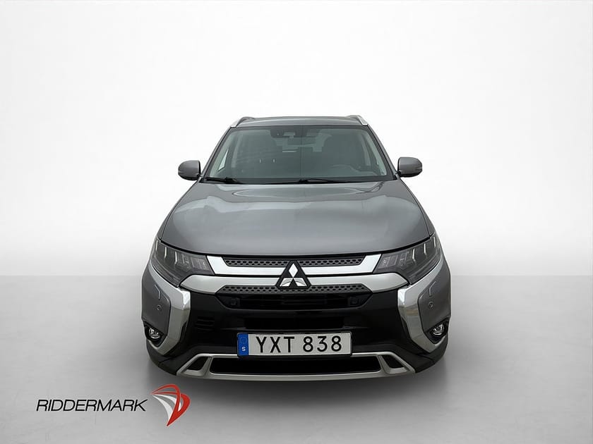 Bild 2 av Mitsubishi Outlander 150hk 4WD Comfort Adaptiv Kamera Drag