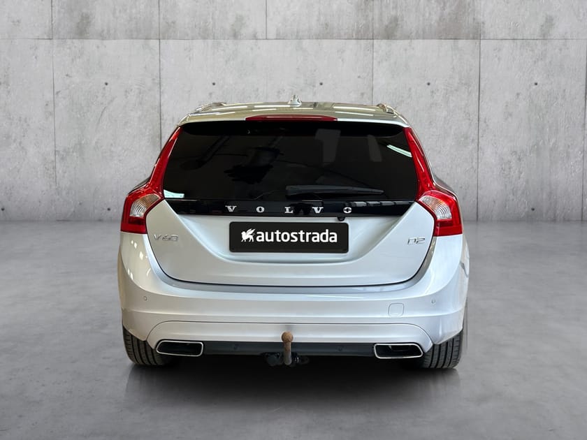 Bilde 4 av Volvo V60 D2 Summum|H.Feste|R.Kamera|Skinn