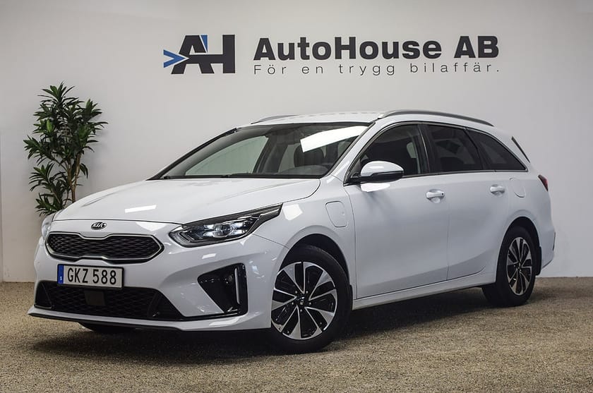 Bild 1 av Kia Ceed Sportswagon Plug-in Hybrid Backkamera CarPlay Garanti