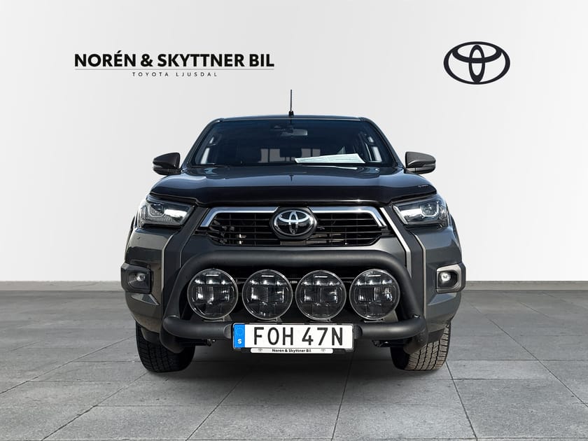 Bild 3 av Toyota Hilux Dubbelhytt D-CAB 2,8D Invincible JBL /Kåpa