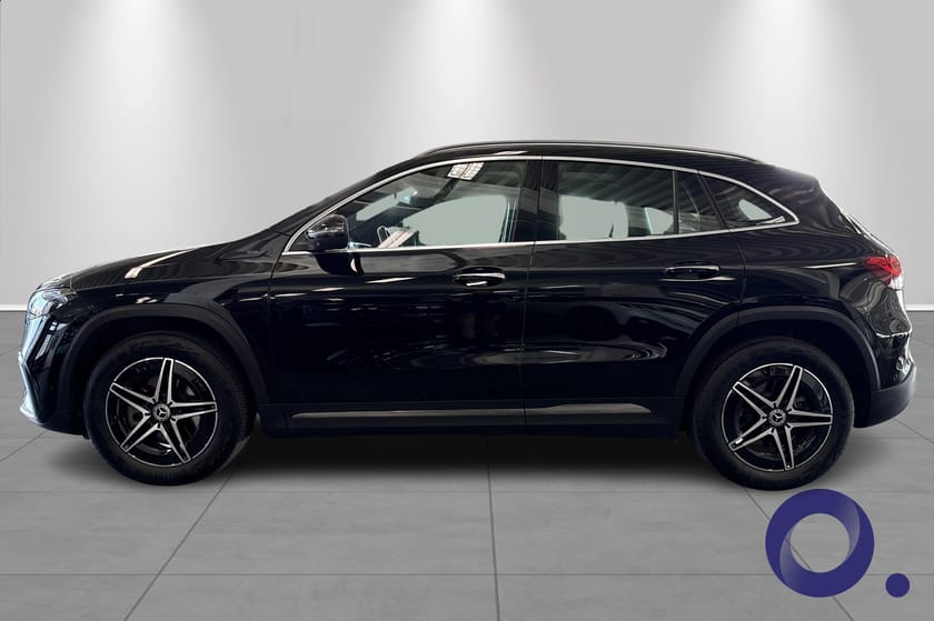 Bilde 2 av Mercedes-Benz EQA 300 4MATIC 4Matic|AMG|Hengerfeste|Distronic|Carplay|El-seter