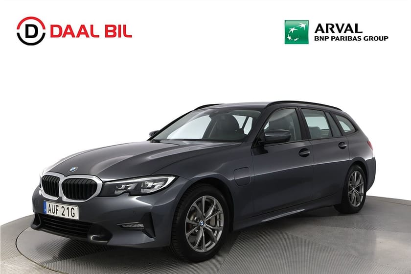 Bild 1 av BMW 330e xDrive Touring 292HK SPORT LINE PRIVAT/FÖRETAGSLEASING