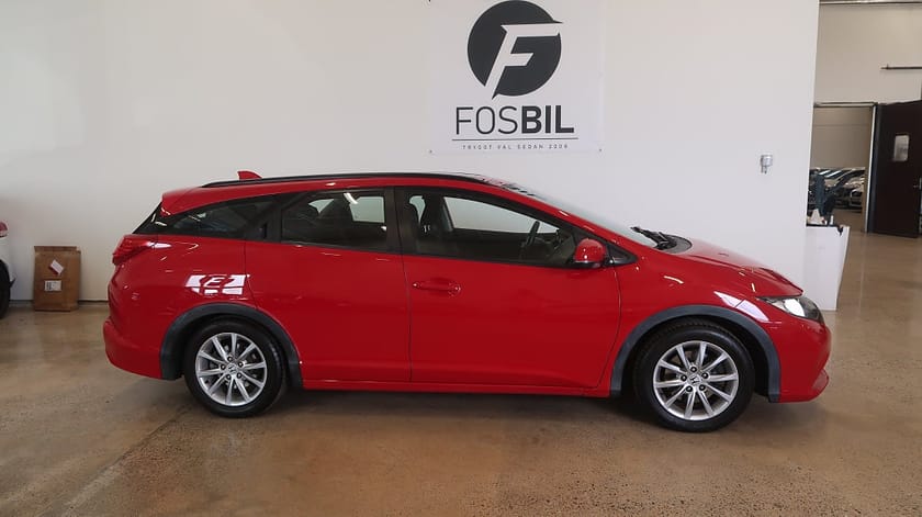 Bild 3 av Honda Civic Tourer 1.8 i-VTEC Nyservad Drag SoV