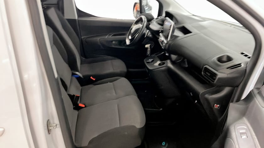 Bild 3 av Peugeot Partner Utökad Last 1.5 BlueHDi 130hk aut drag