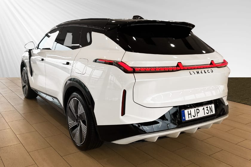 Bild 3 av Lynk & Co 08 PHEV
