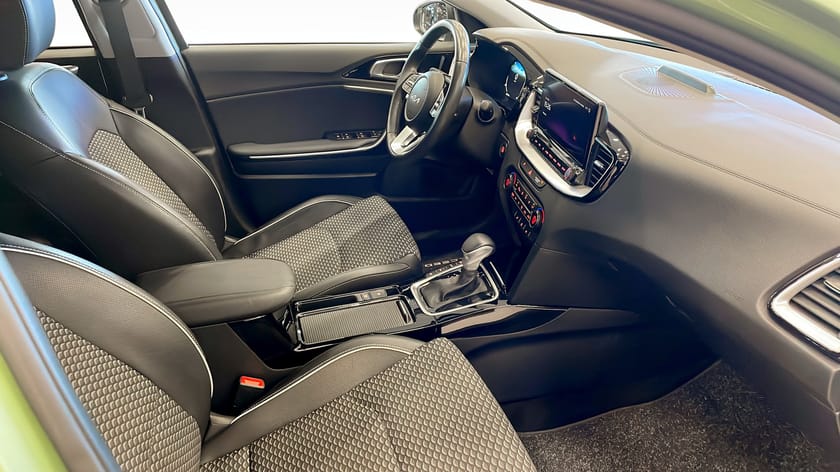 Bild 3 av Kia XCeed Plug-in Hybrid PHEV ADVANCE PLUS / NAVI / KAMERA