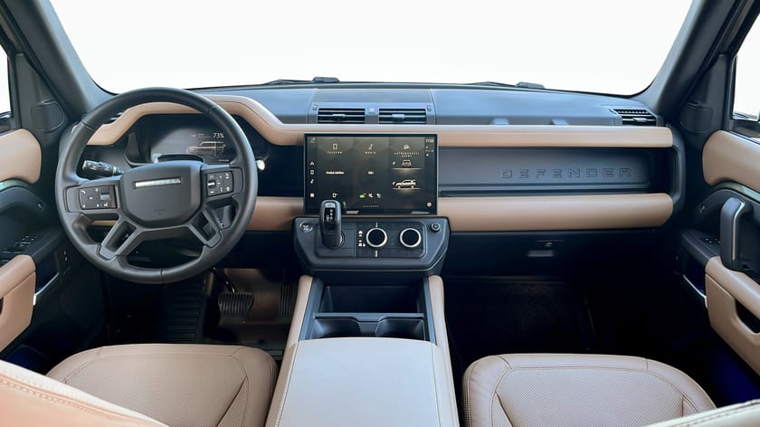Bild 4 av Land Rover Defender P300e PHEV 2.0 AWD SWB X-DYNAMIC HSE 300PS