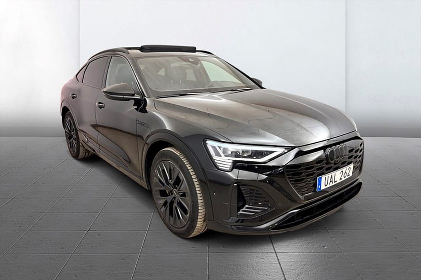 Bild 3 av Audi Q8 Sportback 55 e-tron quattro SB Q S Line Selection Assistpkt Drag Pano 360° B&O 408hk