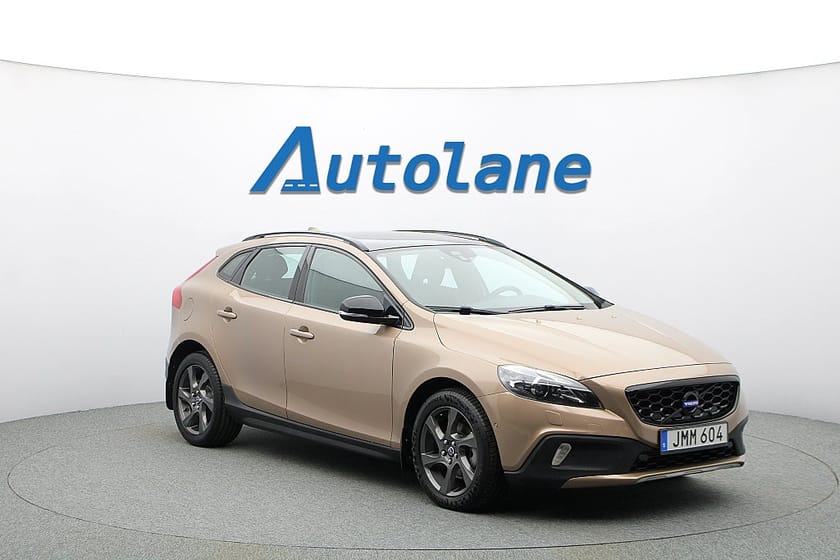 Bild 1 av Volvo V40 Cross Country D2 Summum, Panorama, Elstol, K-rem bytt, Skinn 115hk