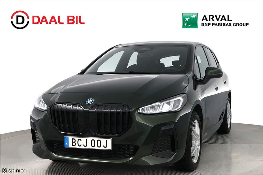 Bild 3 av BMW 225e xDrive Active Tourer 16,3kWh 245HK M-SPORT B-KAMERA NAVI VÄRM
