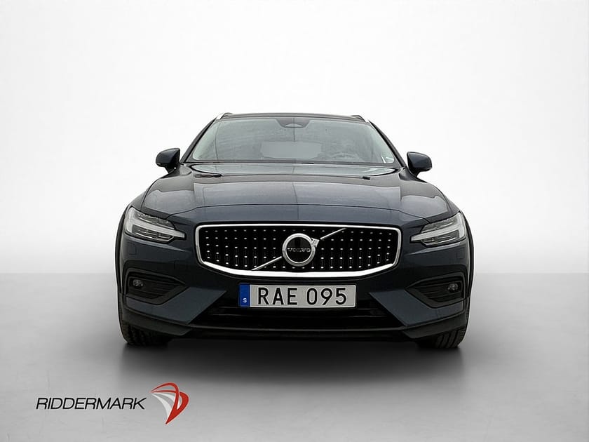 Bild 2 av Volvo V60 Cross Country B4 AWD Inscription D-Värm Drag Skinn