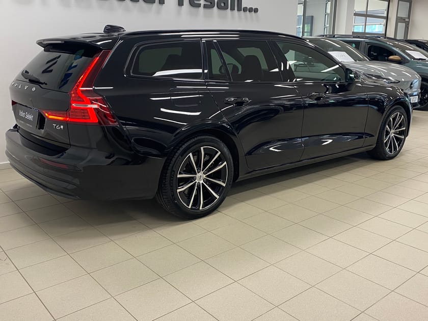 Bild 3 av Volvo V60 T6 Plus Dark Edition