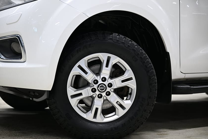 Bild 4 av Nissan Navara King Cab dCi 190HK Automat|Drag|Webasto|Kåpa|FjärrstyrdVärmare