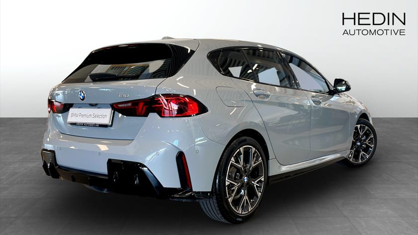 Bild 2 av BMW 120 - M-Sport Rattvärme Parking Assistant Driving Assistant