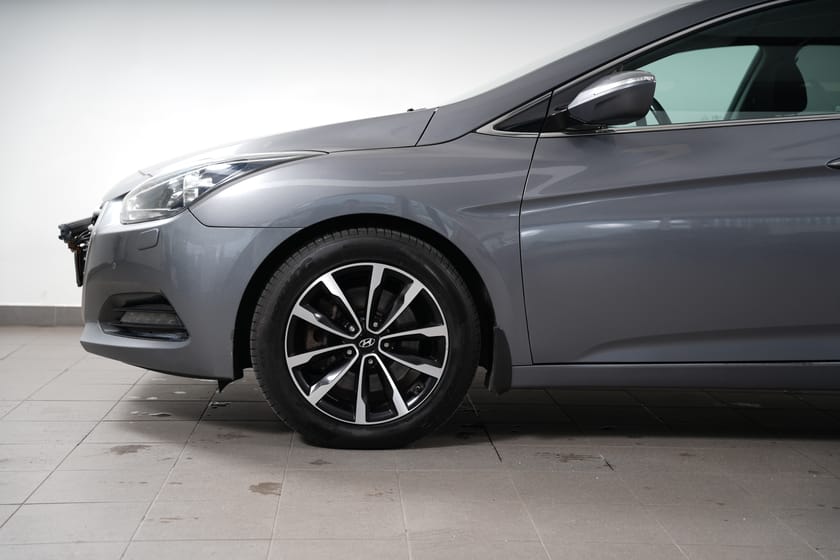 Bild 3 av Hyundai i40cw 1.7 CRDi DCT 141hk Drag/Bkamera/Navi/Elstol