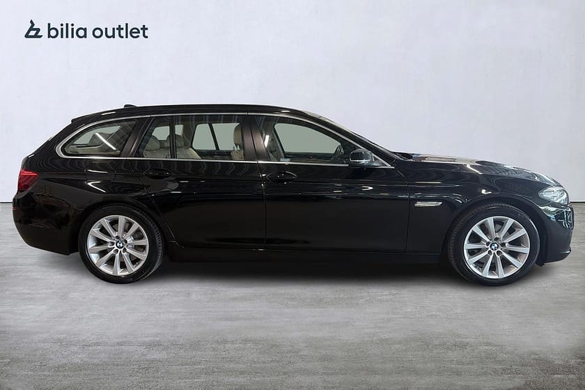 Bild 5 av BMW 520d xDrive Touring M Sport Ratt P-värm Skinn PDC Fram&Bak