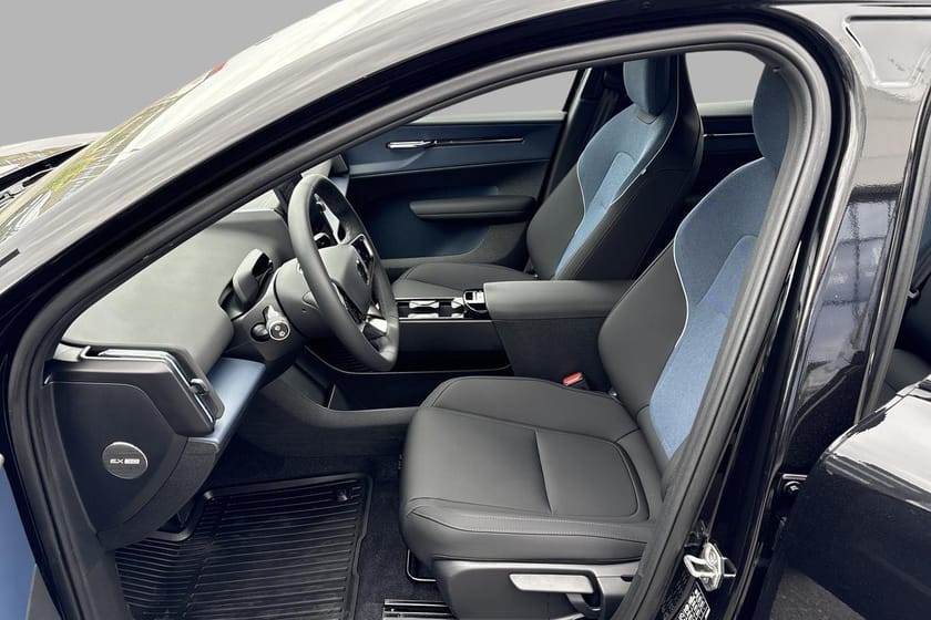 Bilde 5 av Volvo EX30 Single Motor Extended Range Ext. Plus PILOT.ASSIST|/PUMPE/ACC/H&K/19"/S+V