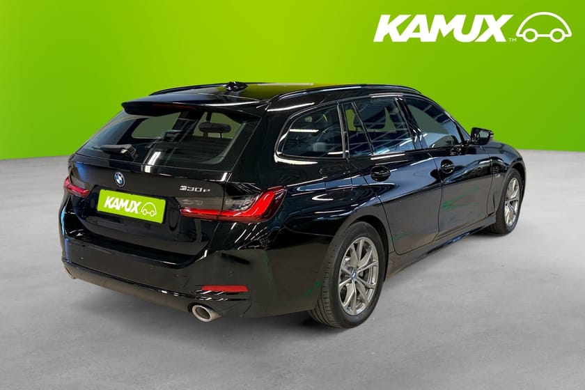 Bild 2 av BMW 330e Touring Sportline 292hk HiFi Widescreen Adaptiv-fh