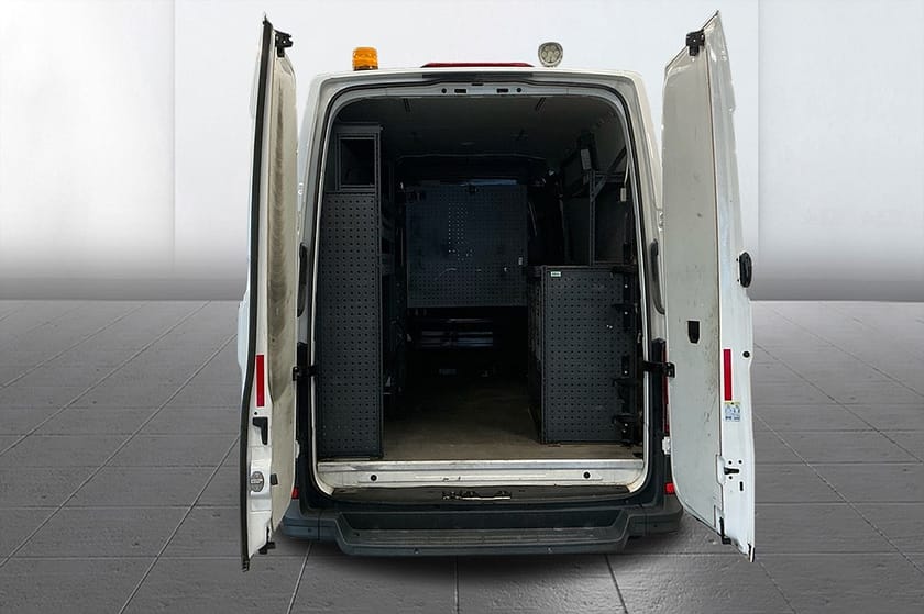 Bild 5 av Volkswagen Crafter 35 2.0 TDI 4M L3H3 Inredd Värmare 3-sits MOMS 177hk