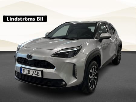 Toyota Yaris Cross Hybrid 130 AWD-i Active Plus säkerhetspaket 1.5 131hk S&V-Hjul Moms