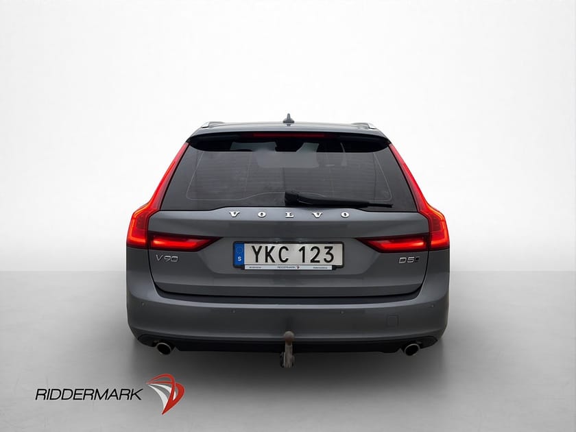 Bild 5 av Volvo V90 D5 AWD 235hk Momentum Navi Värmare Drag VOC