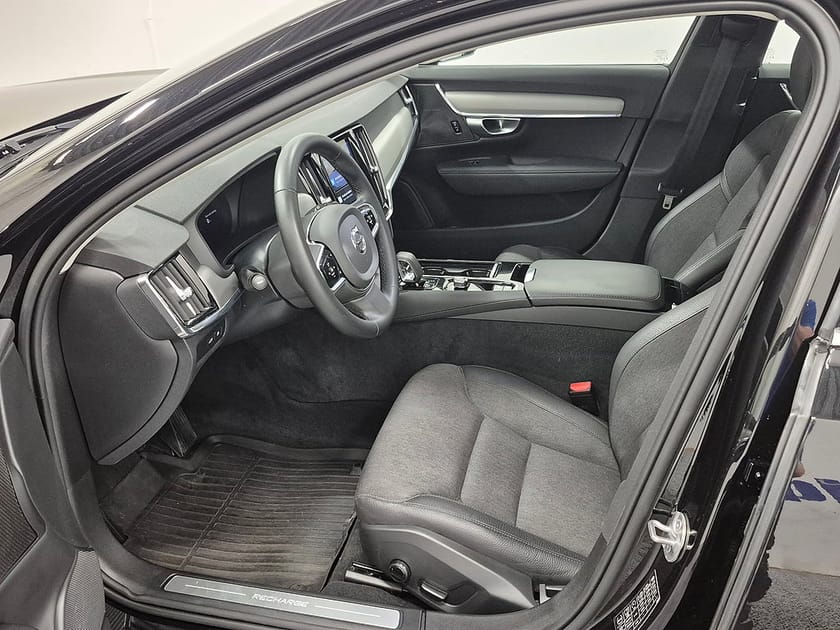 Bild 2 av Volvo V90 T6 Recharge Core Bright plug in AWD 350HK 4x4