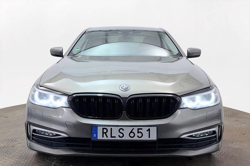 Bild 3 av BMW 530i Sedan Sport Drag Delläder Navi Kamera Värmare H/K
