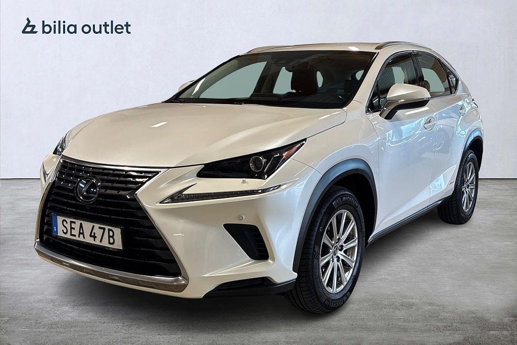 Lexus NX 197 л.с.