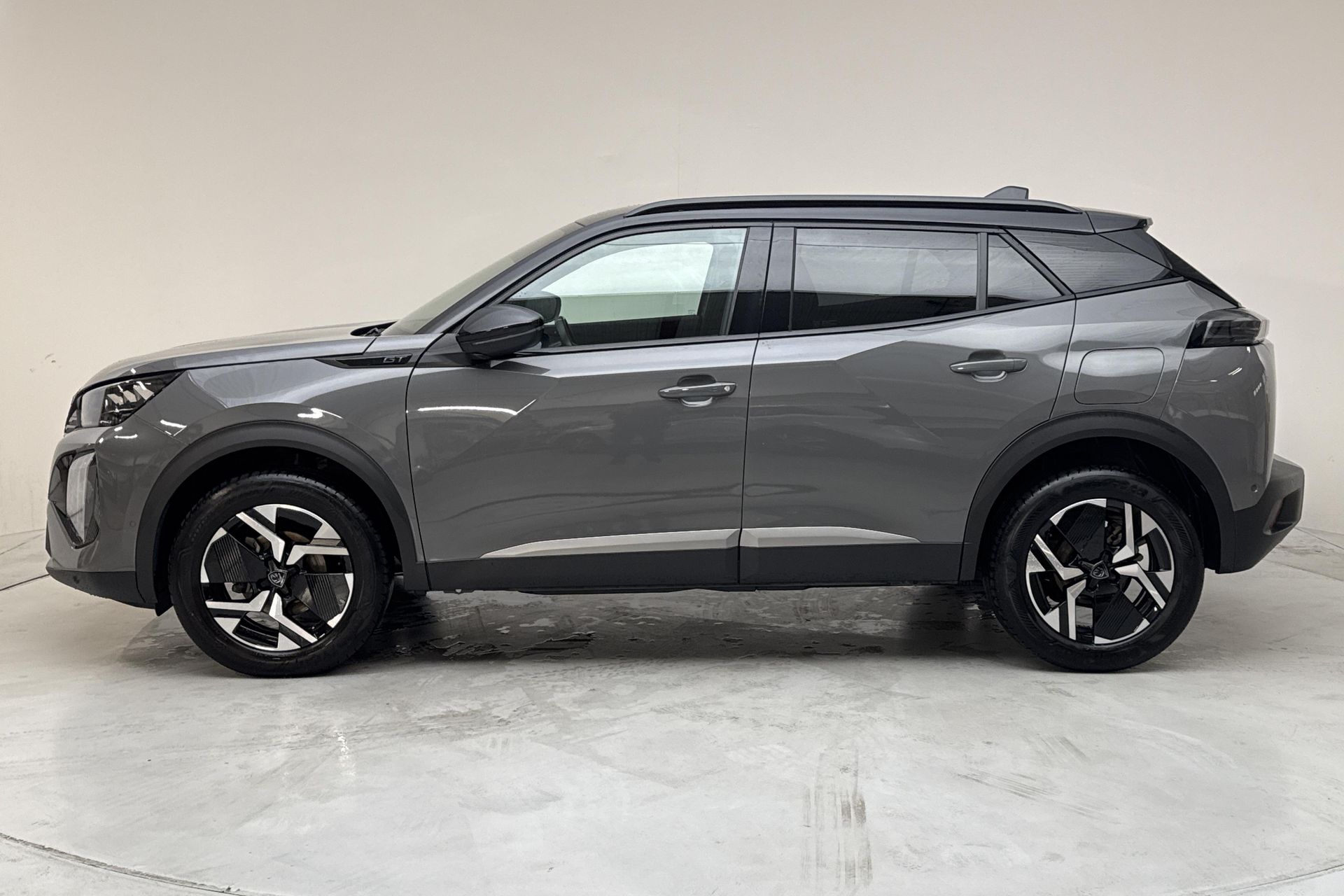 Peugeot 2008 1.2 PureTech 130 2024, bild 2/10